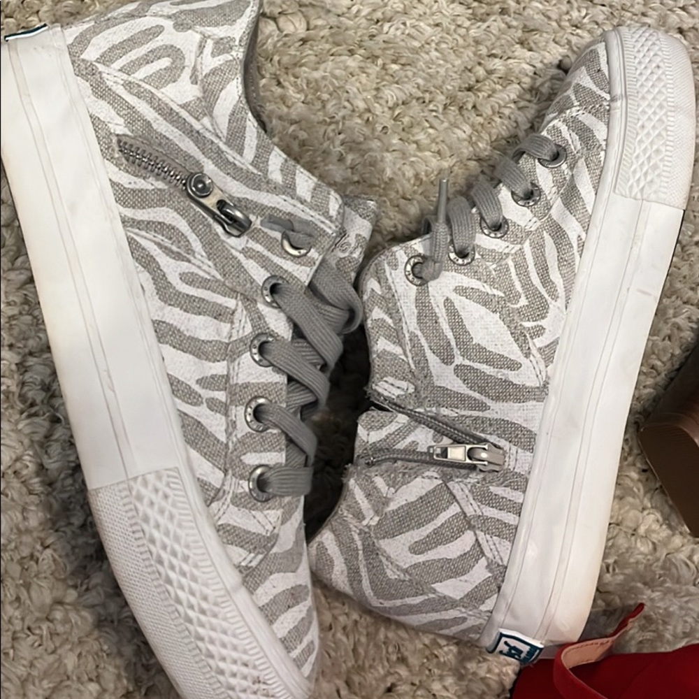 Blowfish wedge sneaker